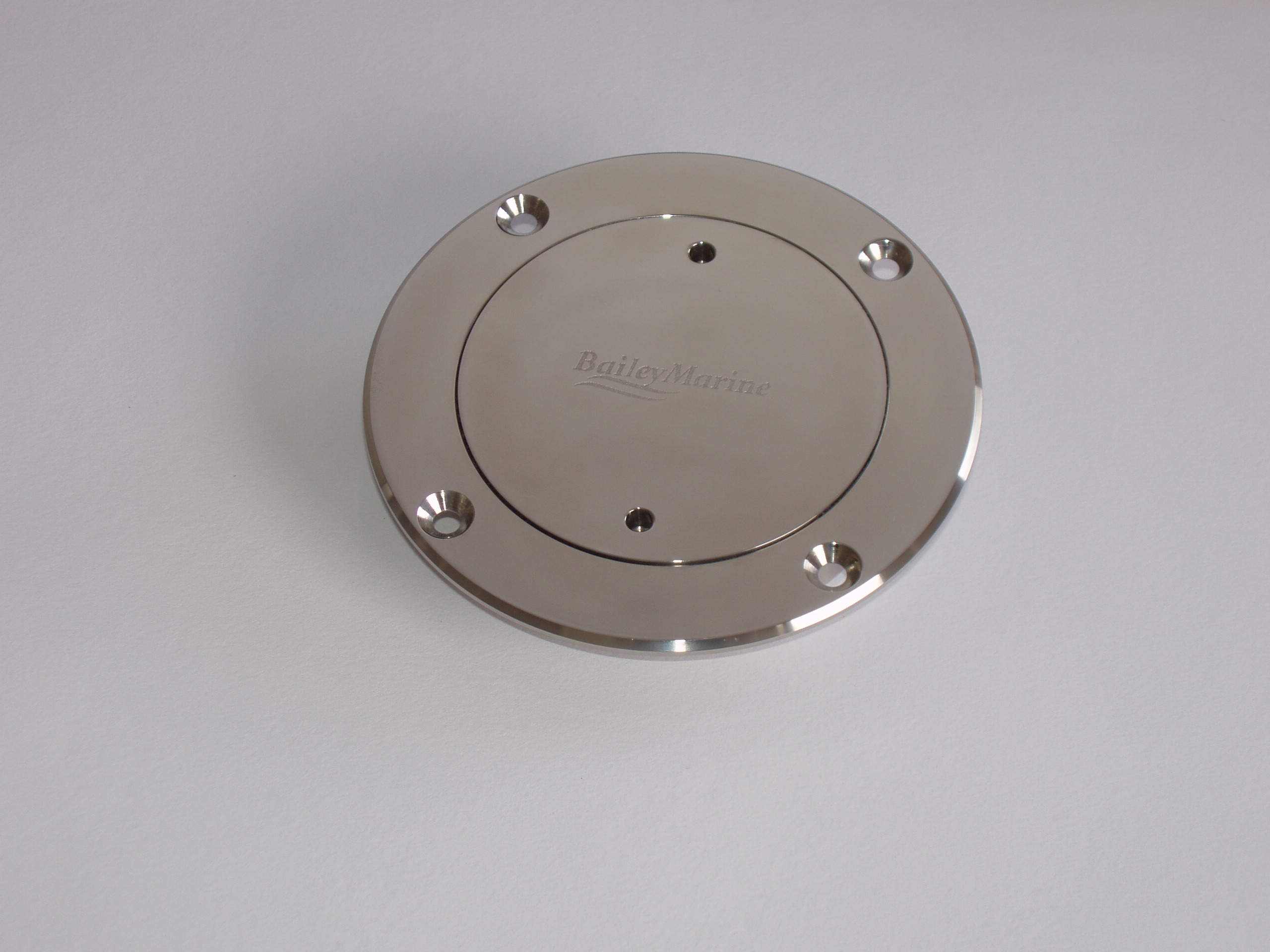 BM80 watertight stainless steel deck plate (round)